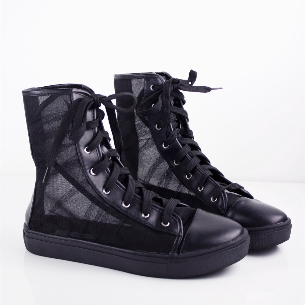 Mesh High Top Sneakers -Black